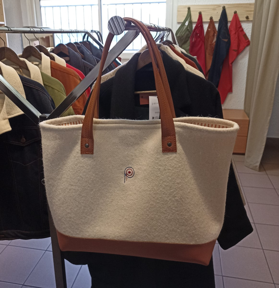 Sac à main laine et cuir