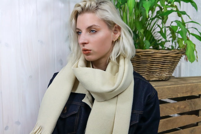 Echarpe en laine, quand le fil rencontre l'hiver.