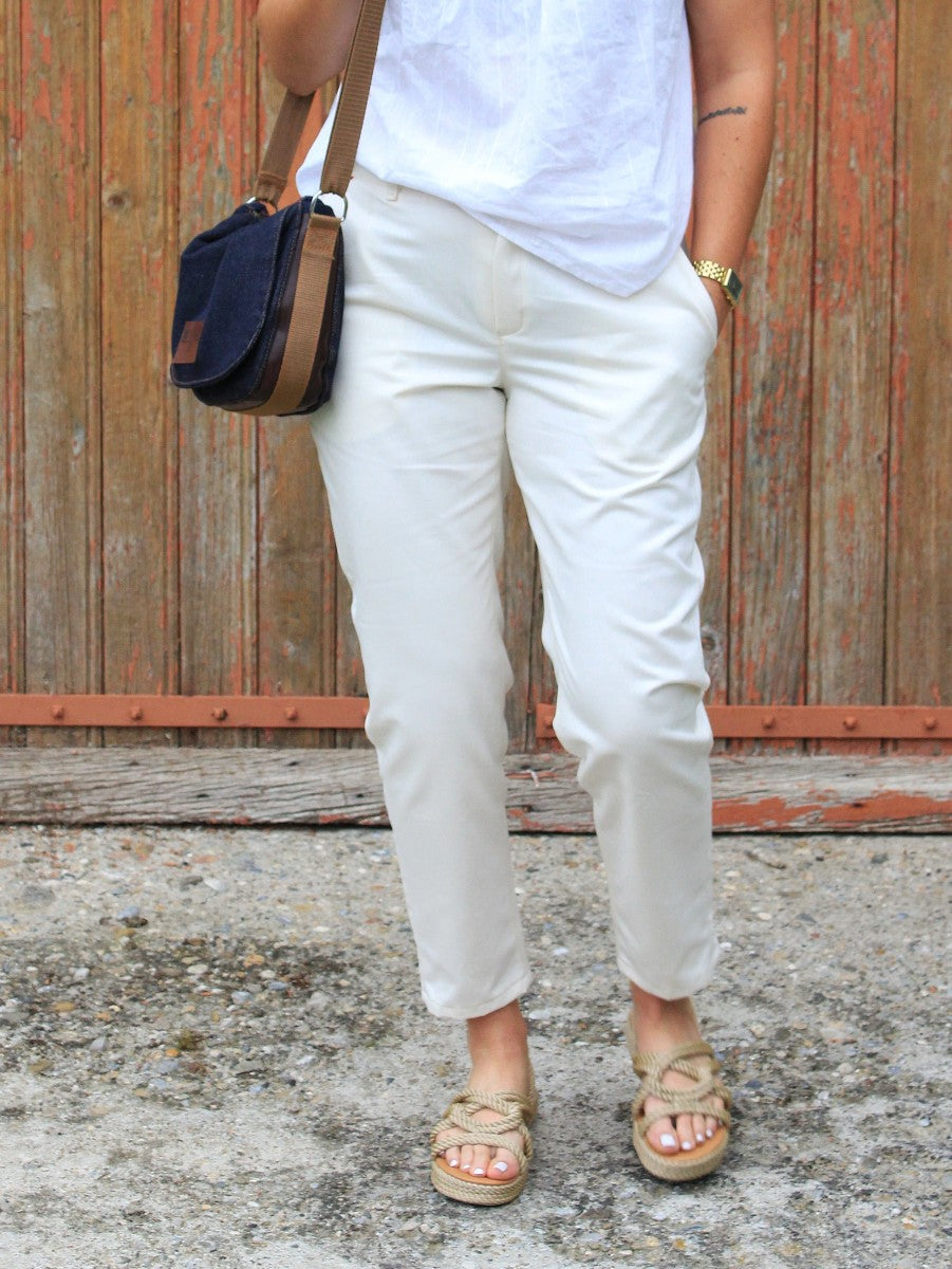 Chino femme